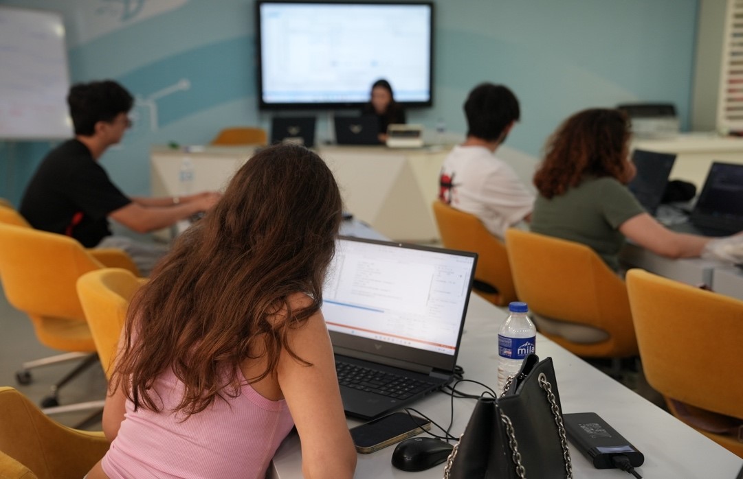 TEKNOLOJİ ATÖLYELERİ HAFTA İÇİ EĞİTİMLERİ