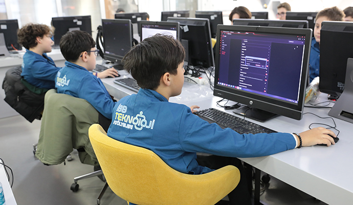 İBB Teknoloji Atölyelerinde Yeni Eğitim Dönemi Heyecanı