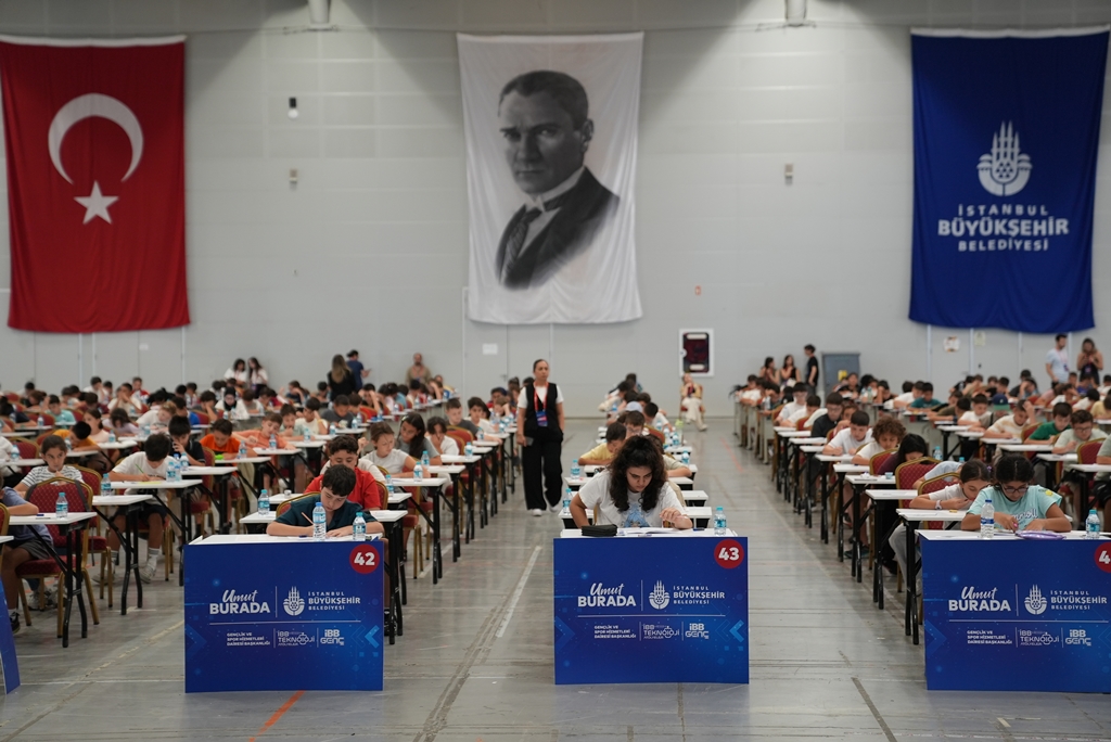 İBB Teknoloji Atölyeleri İçin Öğrenci Seçme Sınavı Yapıldı