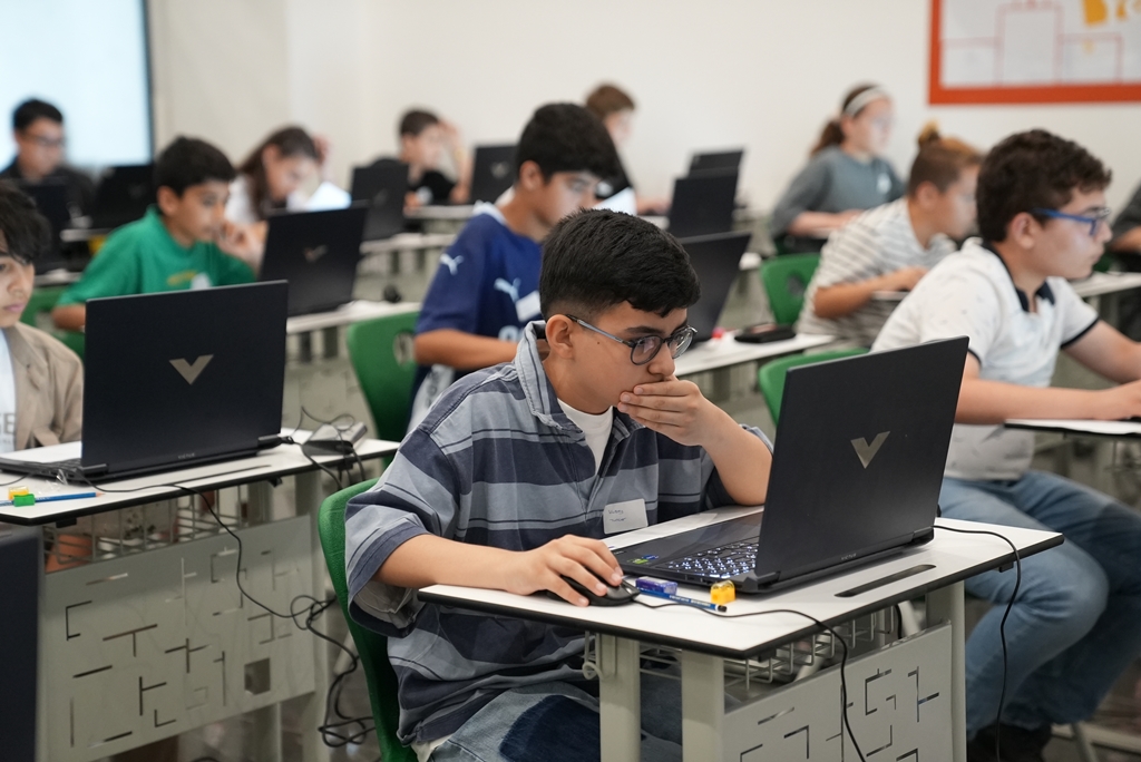 Teknoloji Atölyeleri’nde proje sunumu ve İBBTech Takımı seçmeleri heyecanı